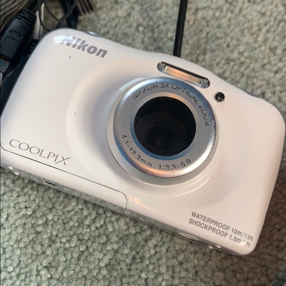 Nikon Camera - Picture 4 of 4